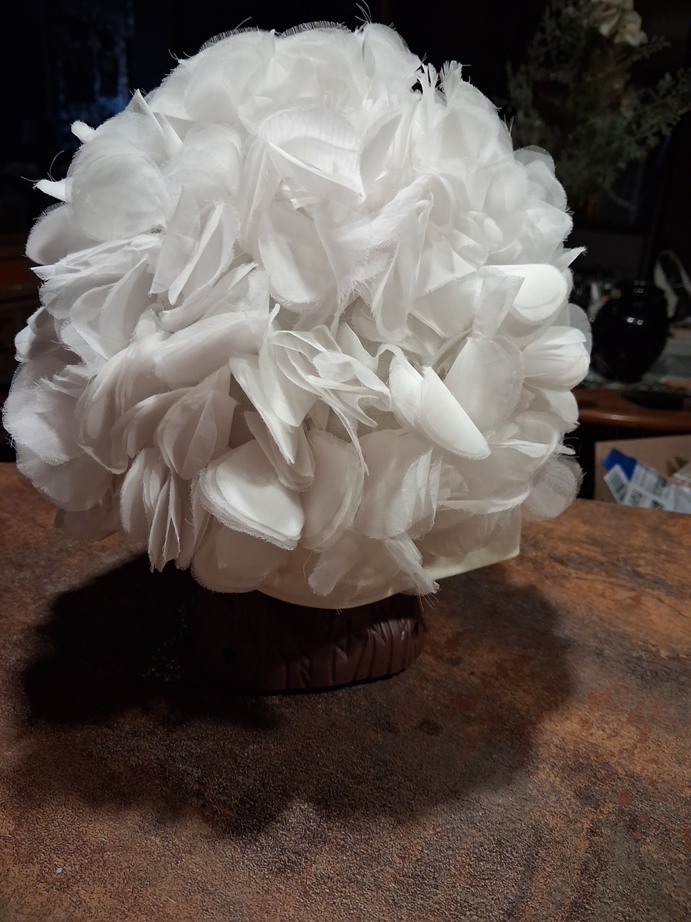 70s White Floral Petal Cluster Hat